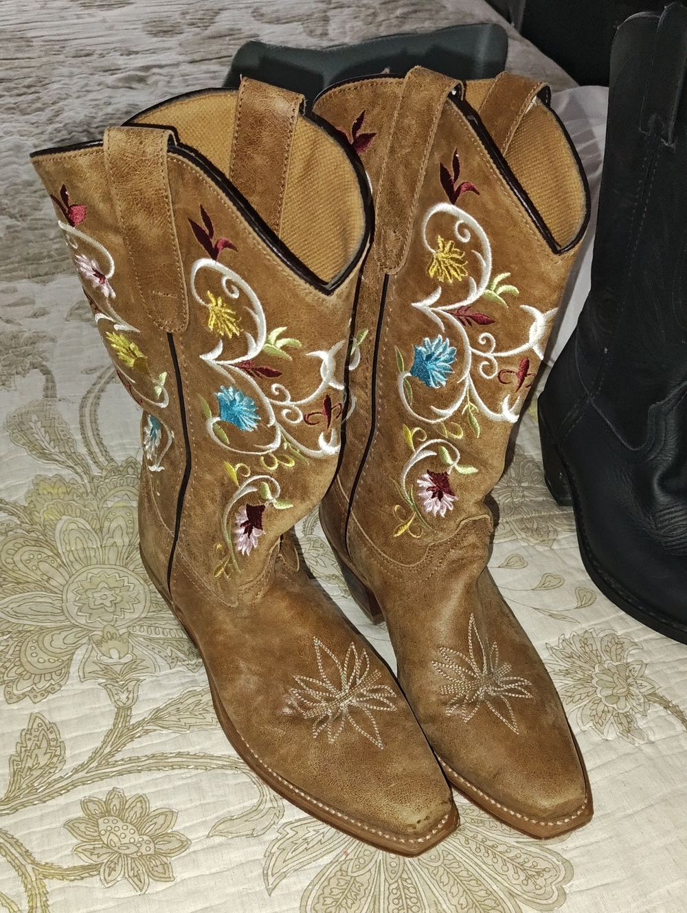 Abilene Made in USA Embroidered Floral Leather Cowgirl Boots Style U 9132 Size 8
